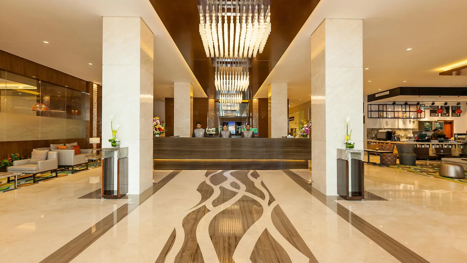 Flora Al Barsha Hotel At The Mall Dubaï 4*,